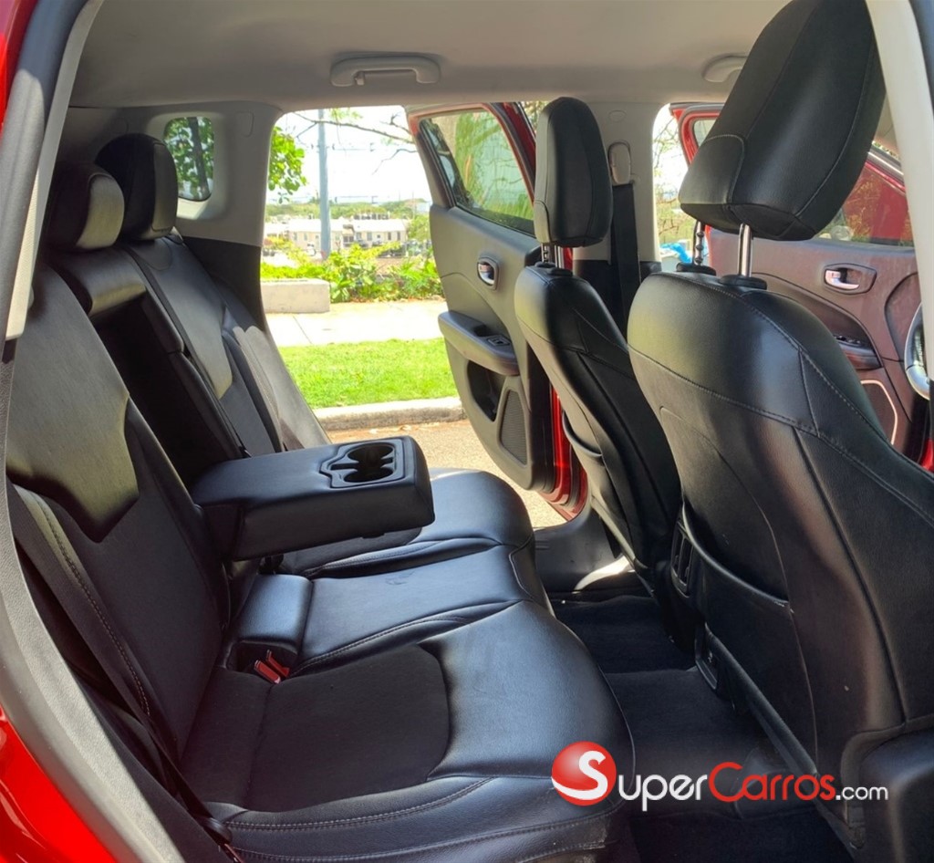 2018 Jeep Compass Latitude — foto 10 / 12