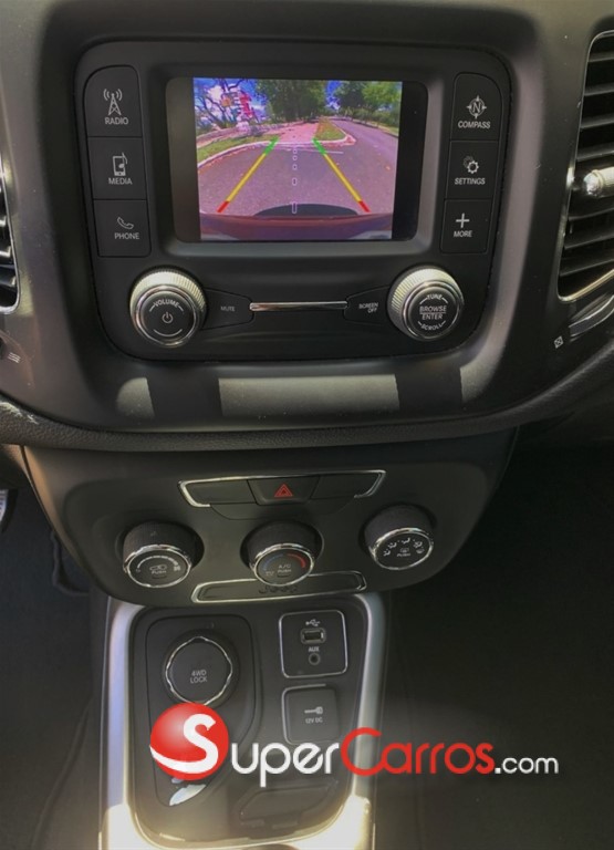 2018 Jeep Compass Latitude — foto 11 / 12