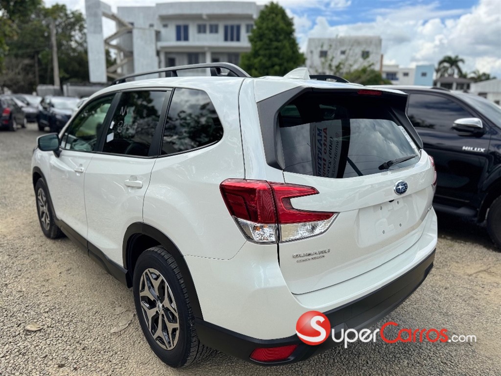 2022 Subaru Forester Premium — foto 4 / 10