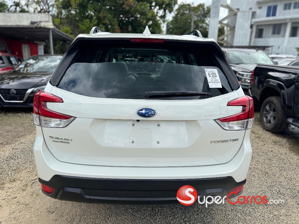 2022 Subaru Forester Premium — foto 6 / 10