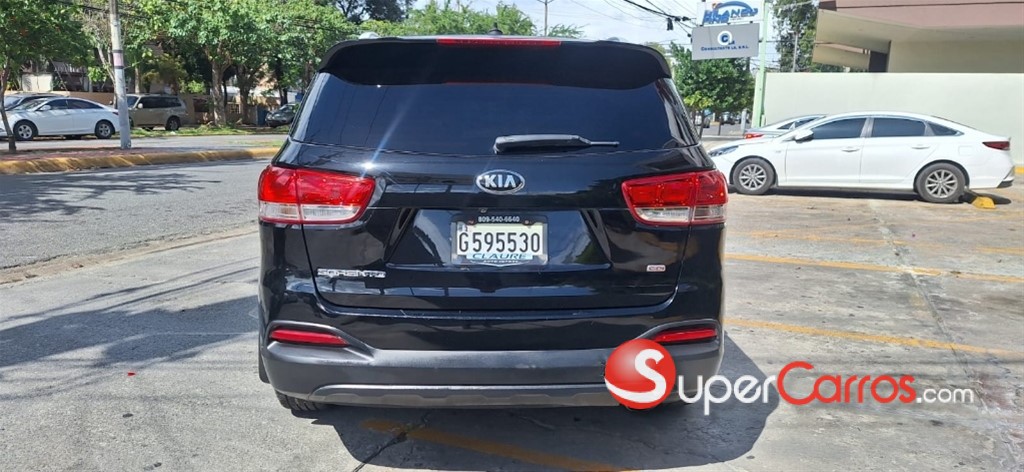 2016 Kia Sorento LX — foto 8 / 12