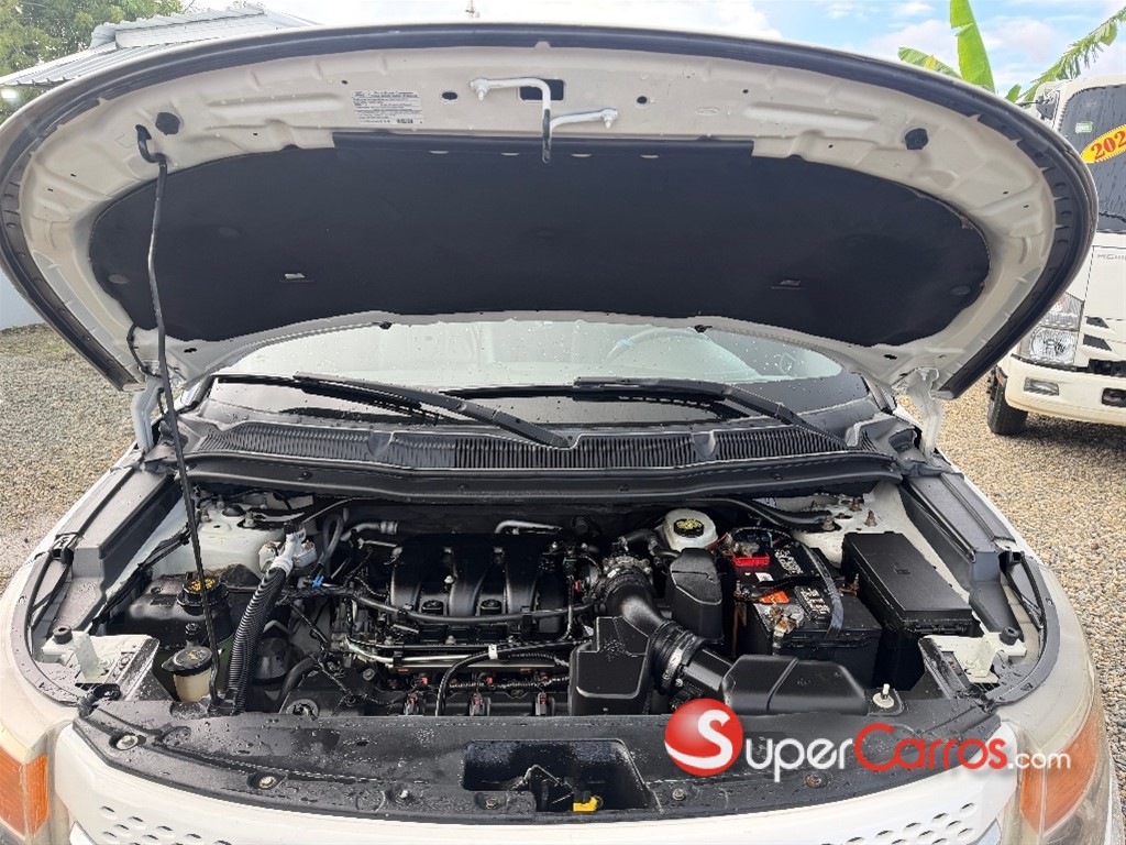 2013 Ford Explorer — foto 4 / 11