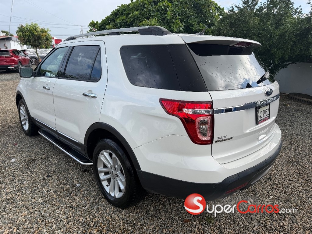 2013 Ford Explorer — foto 6 / 11
