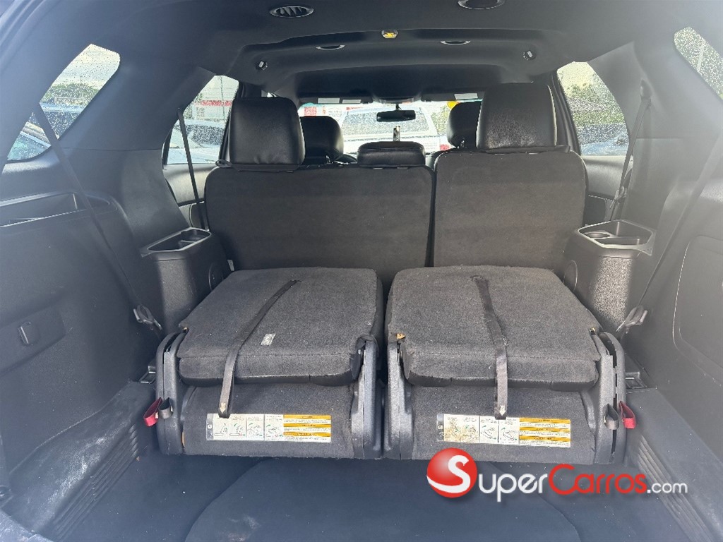 2013 Ford Explorer — foto 10 / 11
