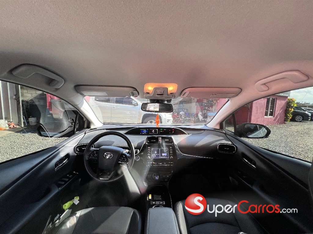 2021 Toyota Prius Hybrid — foto 5 / 8
