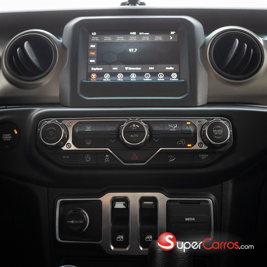 2019 Jeep Wrangler Sport — foto 10 / 12