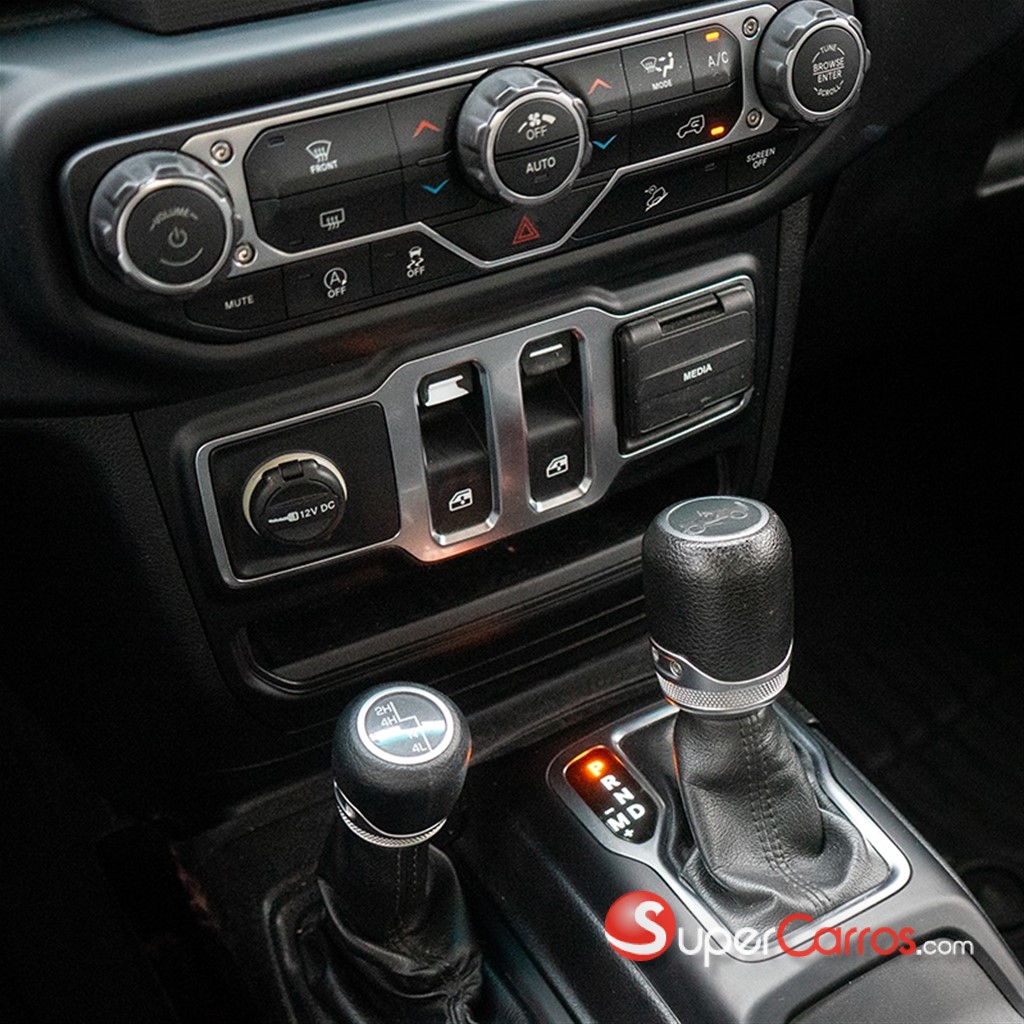 2019 Jeep Wrangler Sport — foto 11 / 12