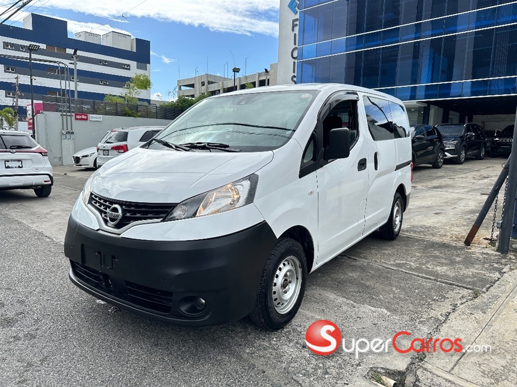2020 Nissan NV 200