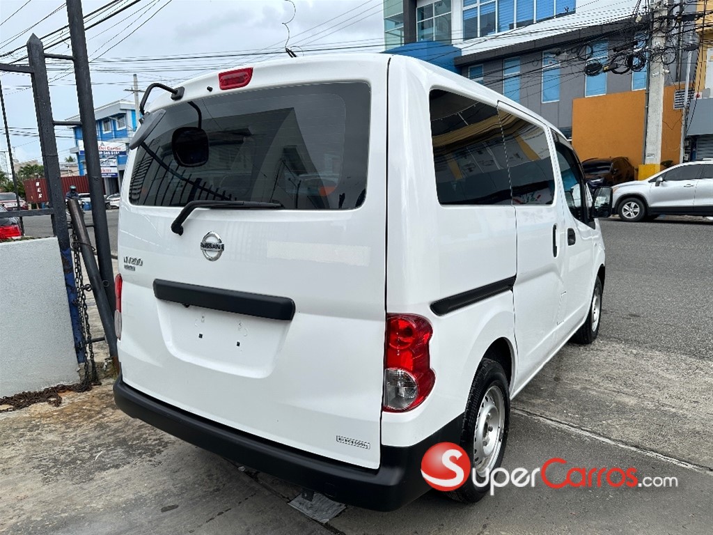 2020 Nissan NV 200 — foto 4 / 9