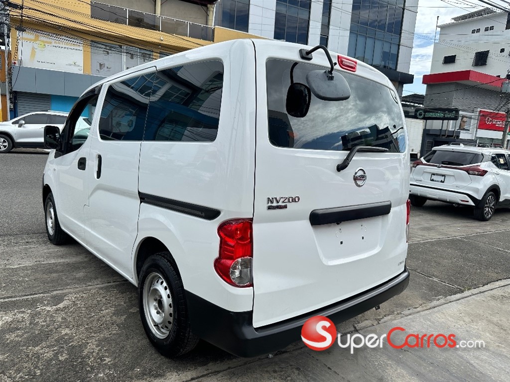 2020 Nissan NV 200 — foto 5 / 9