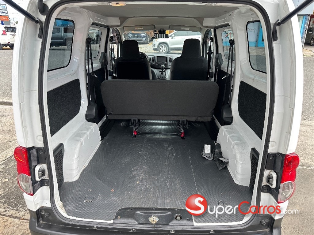 2020 Nissan NV 200 — foto 6 / 9