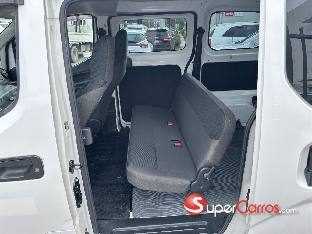 2020 Nissan NV 200 — foto 7 / 9