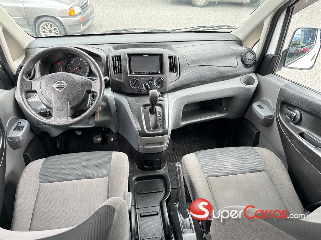 2020 Nissan NV 200 — foto 8 / 9