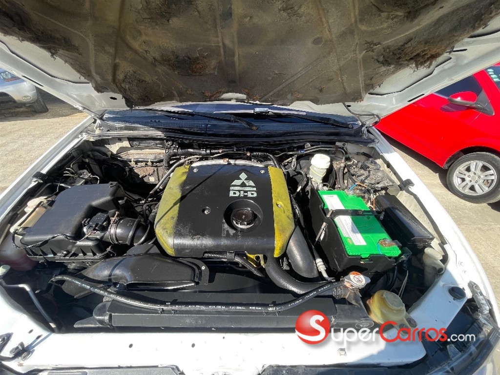2009 Mitsubishi Motors Nativa — foto 9 / 10