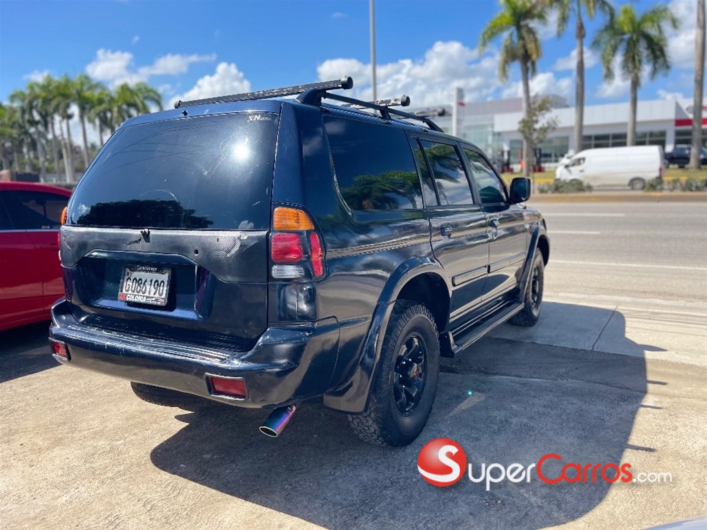 2003 Mitsubishi Motors Montero Sport ES — foto 3 / 10