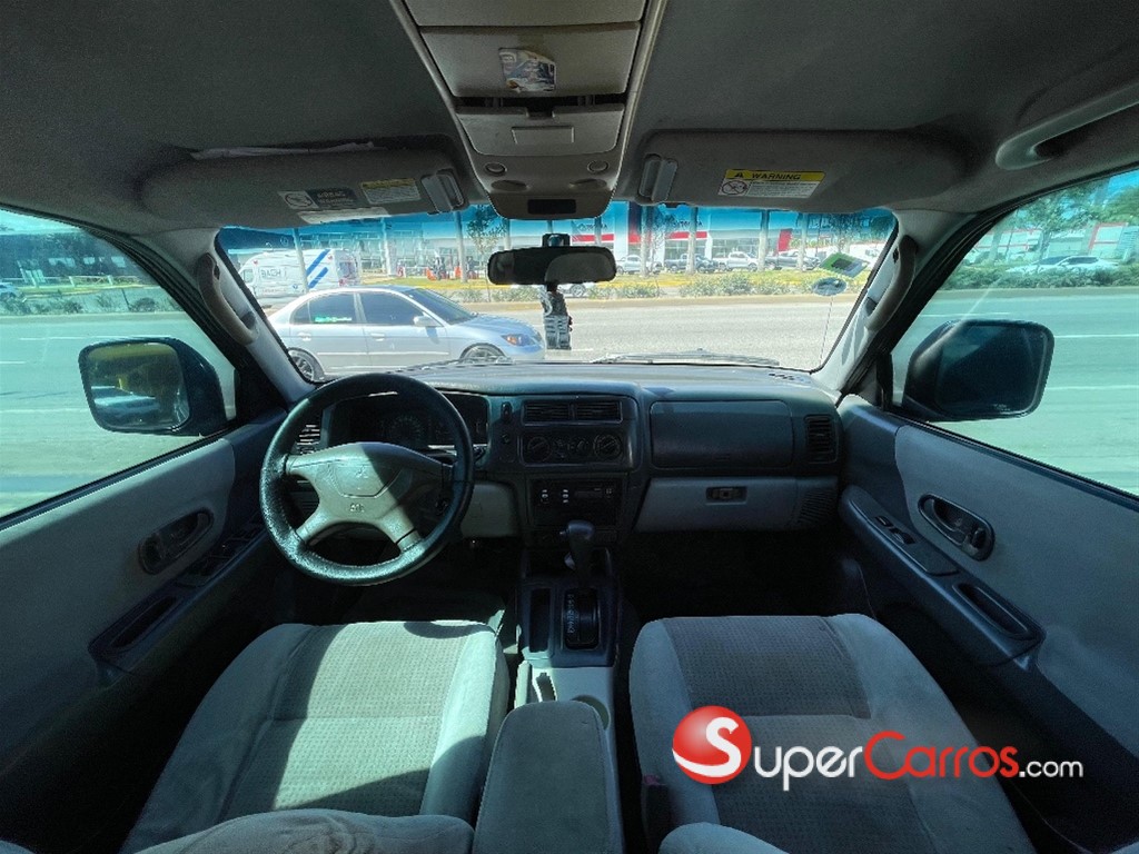 2003 Mitsubishi Motors Montero Sport ES — foto 7 / 10