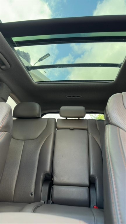 2020 Hyundai Santa Fe Limited — foto 9 / 12