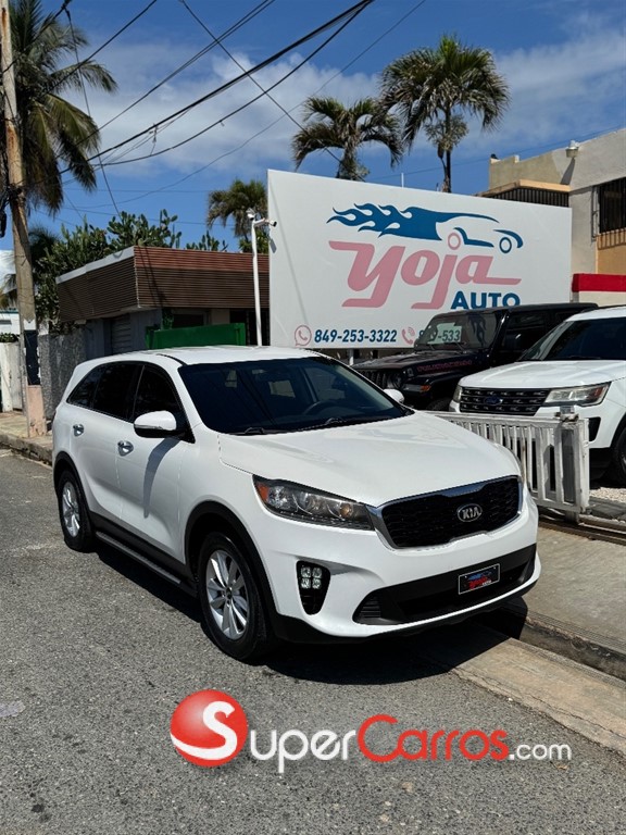 2020 Kia Sorento LX — foto 2 / 12