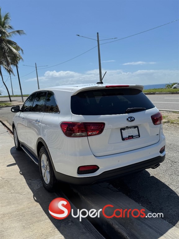 2020 Kia Sorento LX — foto 5 / 12