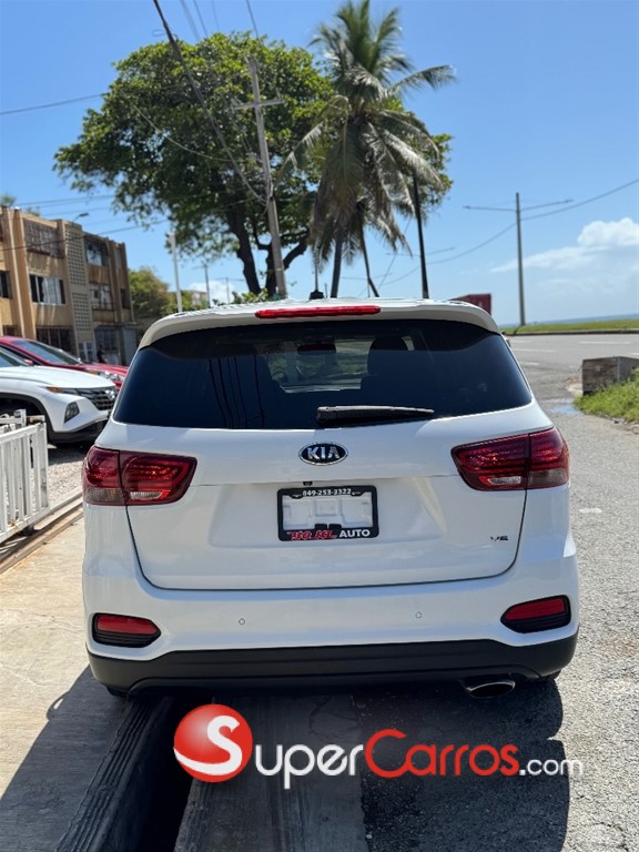 2020 Kia Sorento LX — foto 6 / 12