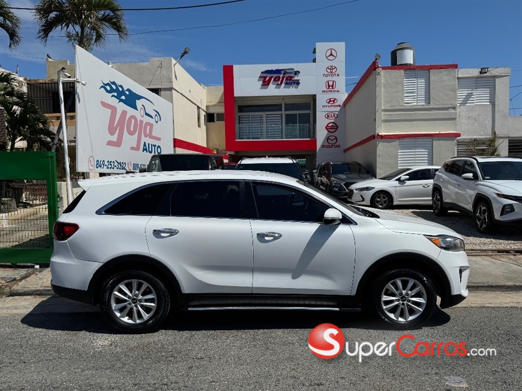 2020 Kia Sorento LX — foto 8 / 12
