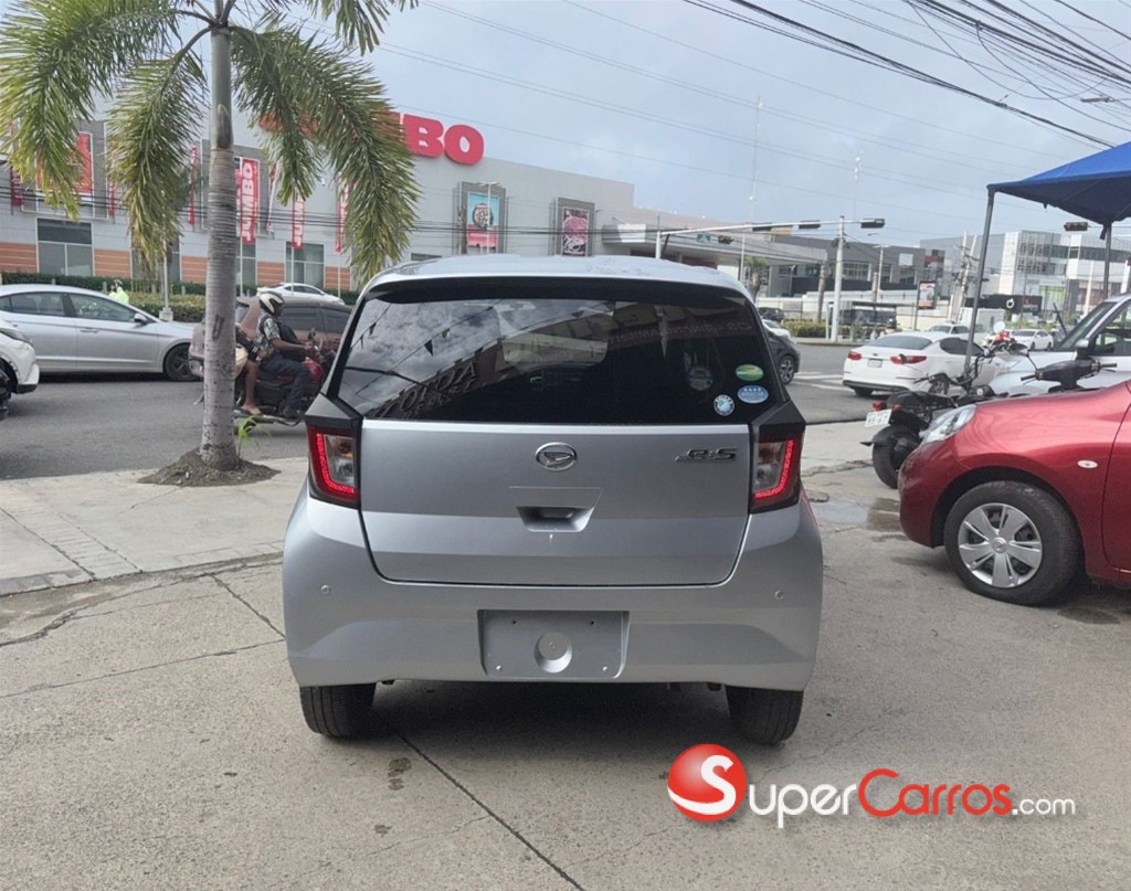 2021 Daihatsu Mira — foto 7 / 11