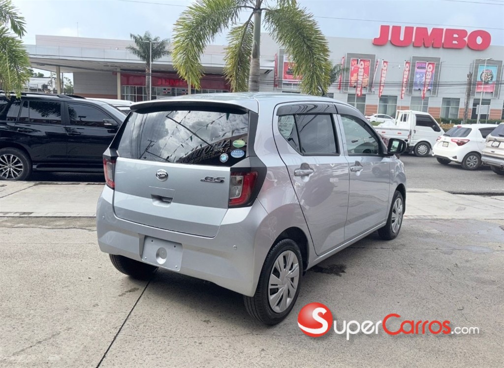 2021 Daihatsu Mira — foto 10 / 11