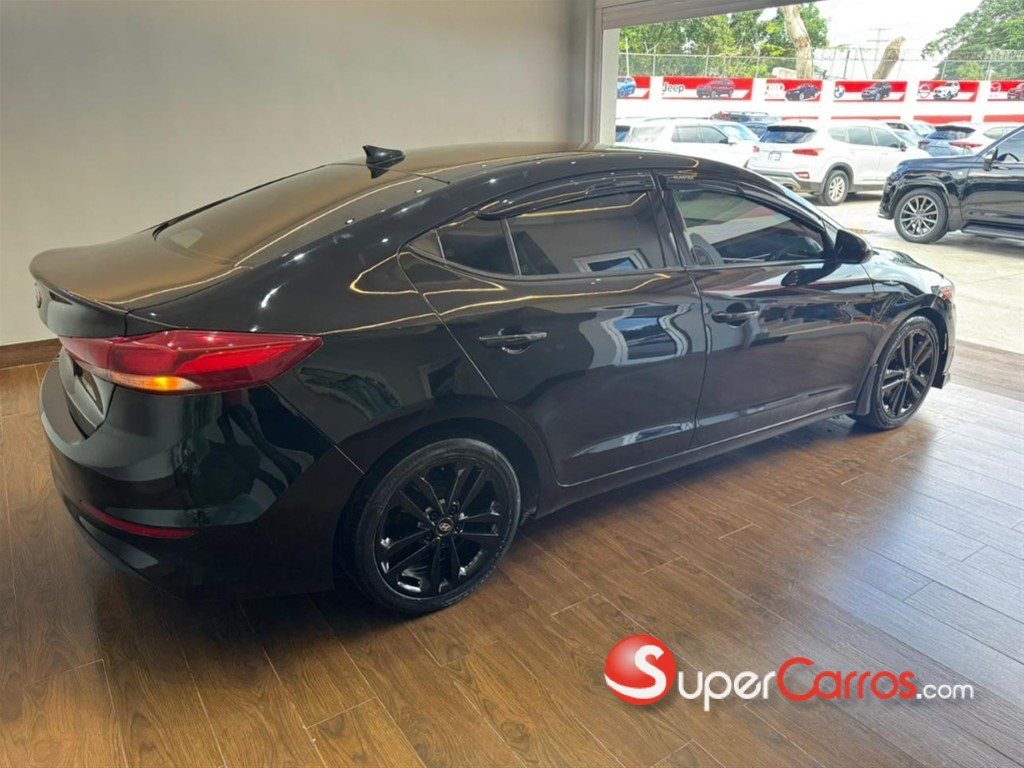 2018 Hyundai Elantra — foto 4 / 6
