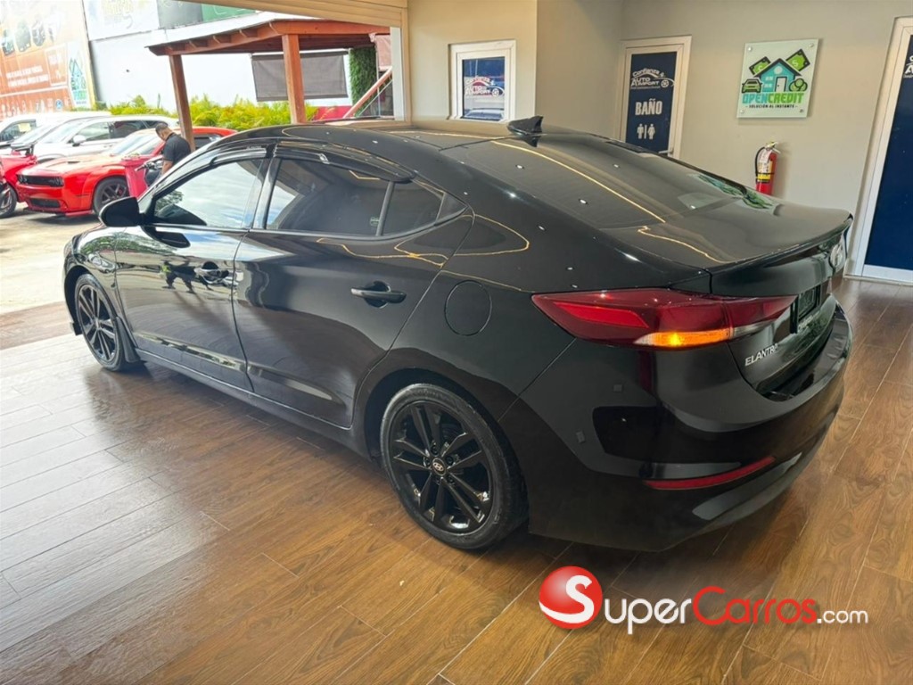 2018 Hyundai Elantra — foto 5 / 6
