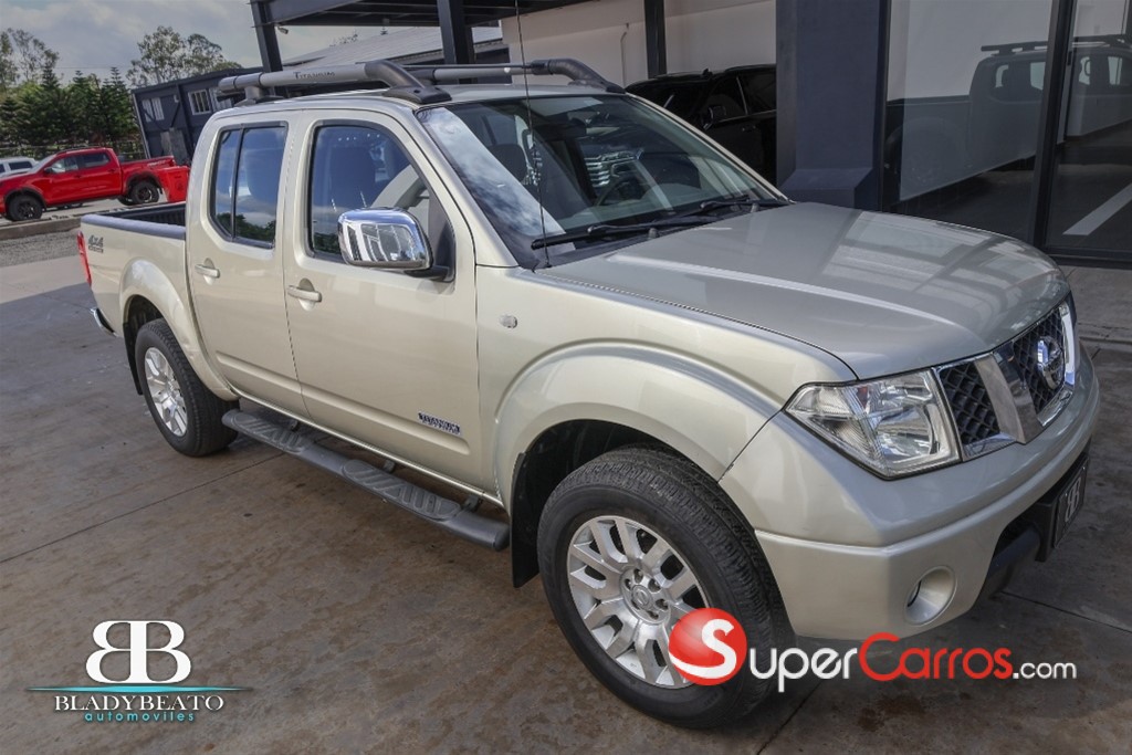 2011 Nissan Navara Titanium — foto 4 / 11