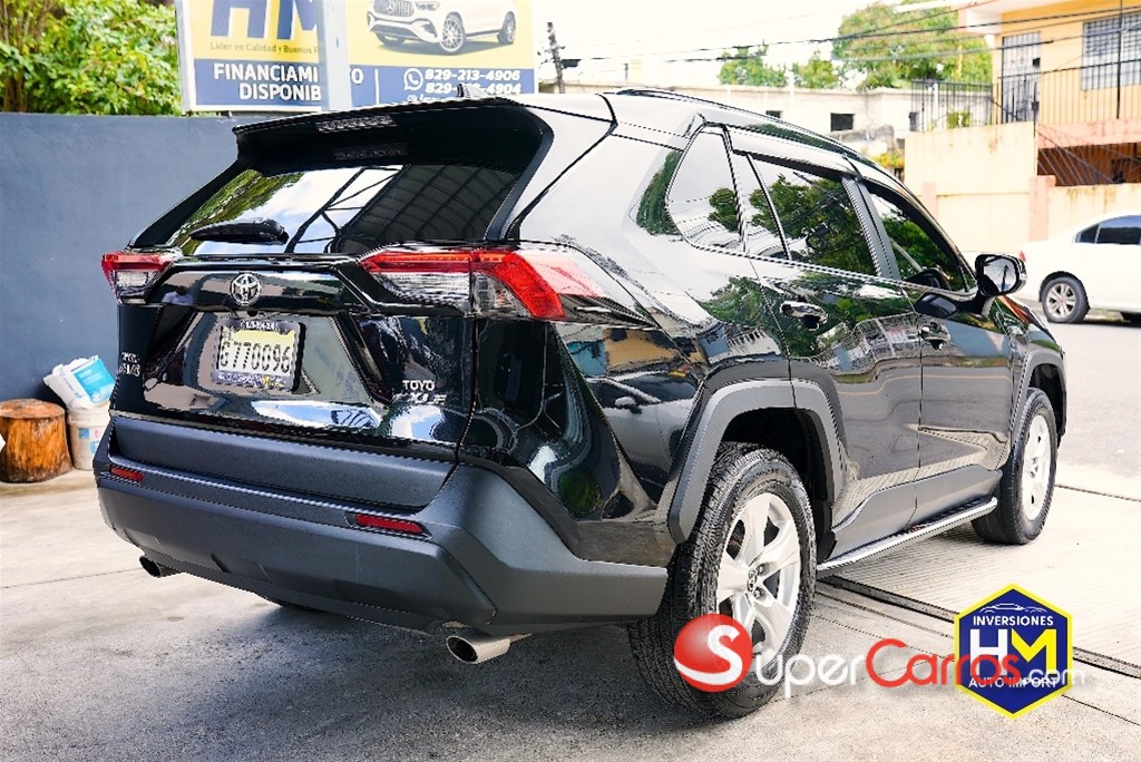 2019 Toyota RAV4 XLE — foto 5 / 10