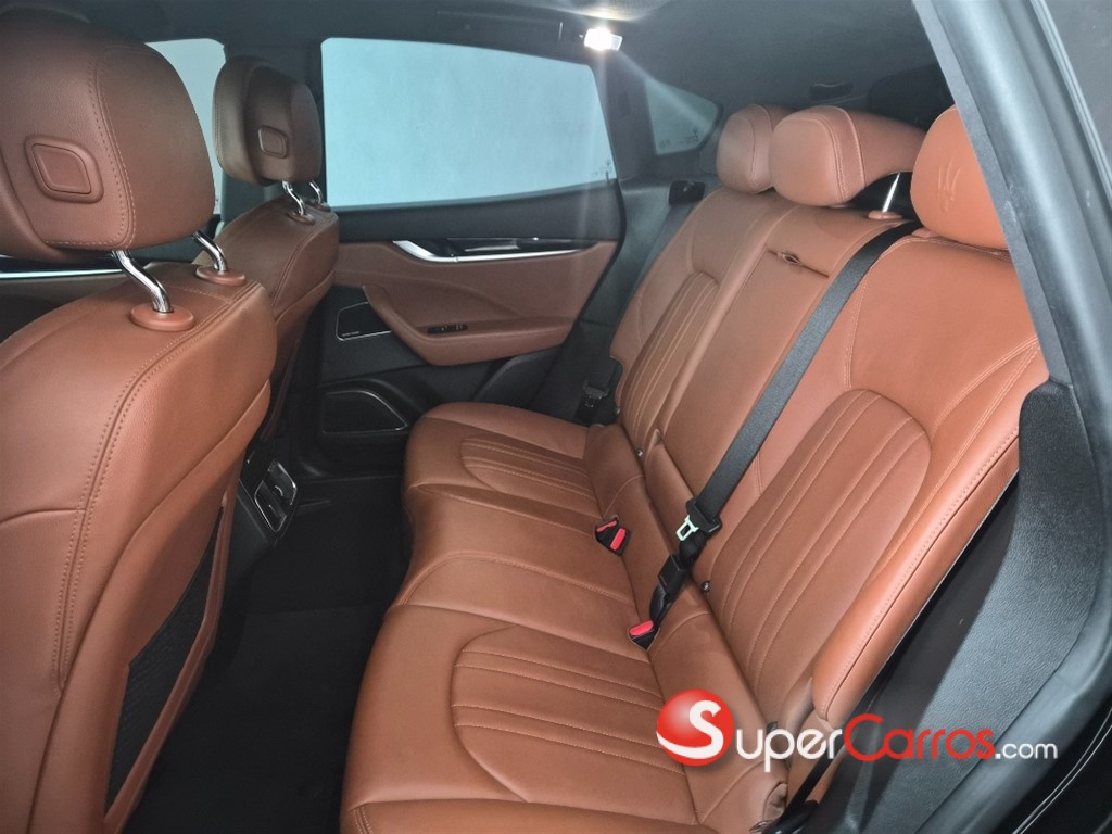 2020 Maserati Levante — foto 5 / 9