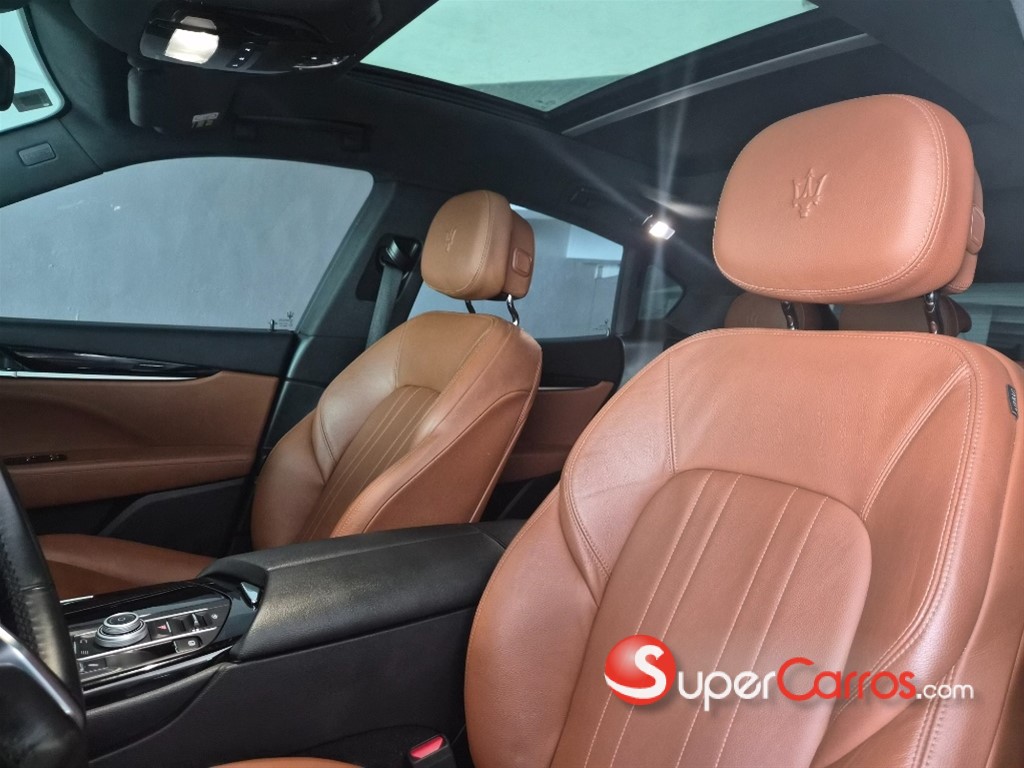 2020 Maserati Levante — foto 7 / 9