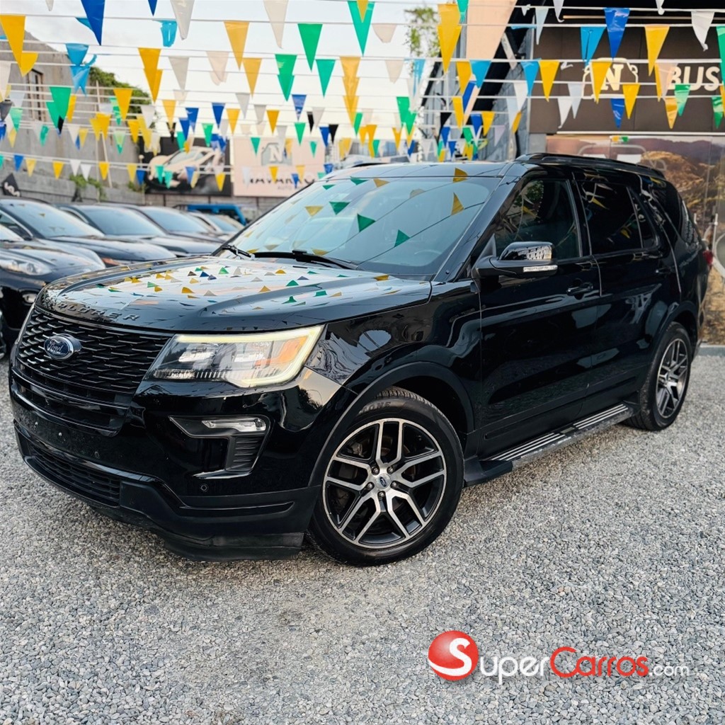 2018 Ford Explorer Sport — foto 2 / 12