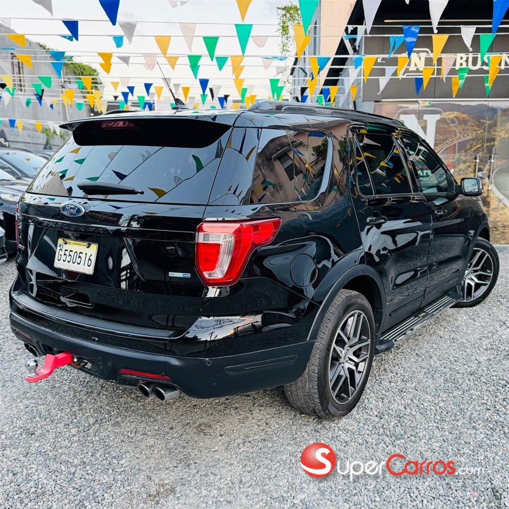 2018 Ford Explorer Sport — foto 5 / 12