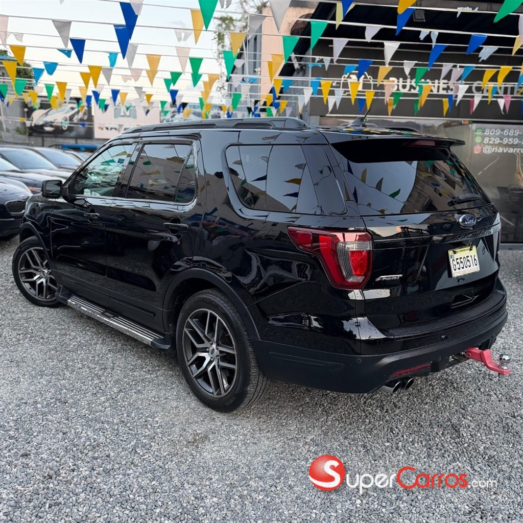 2018 Ford Explorer Sport — foto 7 / 12