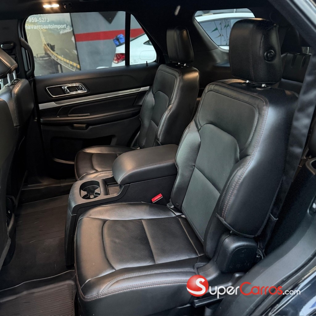2018 Ford Explorer Sport — foto 8 / 12