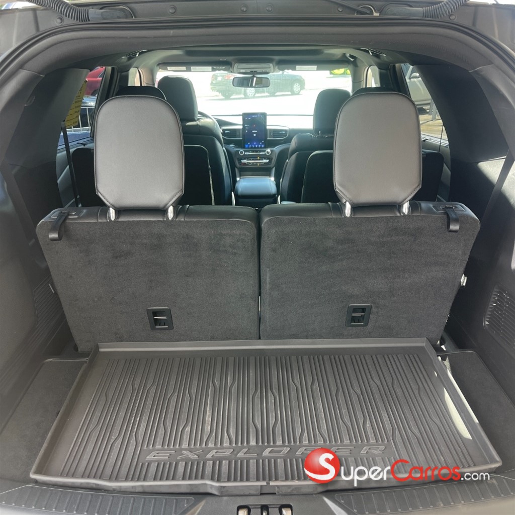 2020 Ford Explorer ST — foto 10 / 10