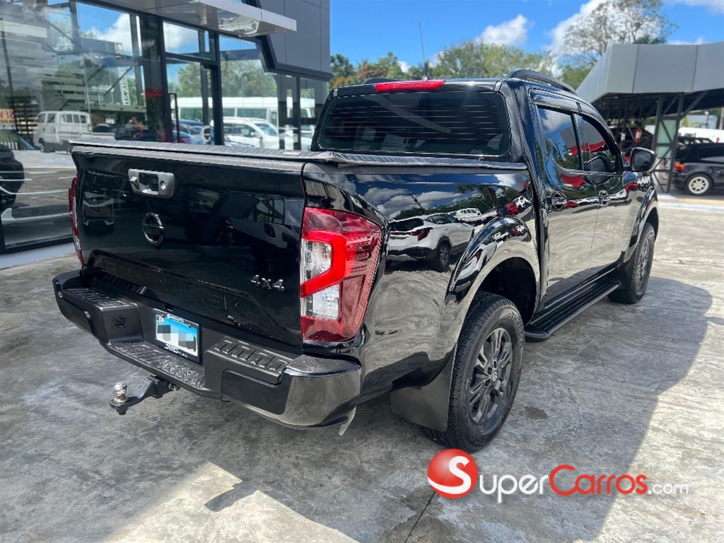2023 Nissan Frontier XE PLUS — foto 2 / 12