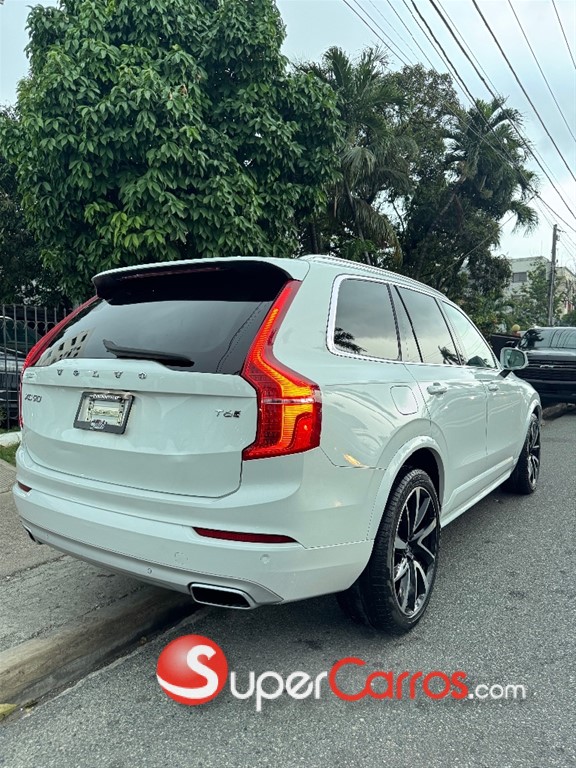 2020 Volvo XC90 Momentum T6 — foto 3 / 12