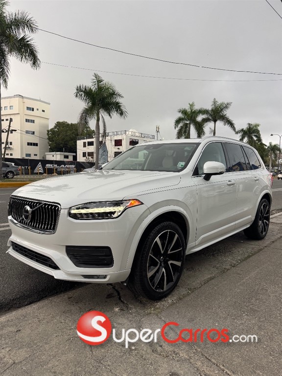 2020 Volvo XC90 Momentum T6 — foto 6 / 12