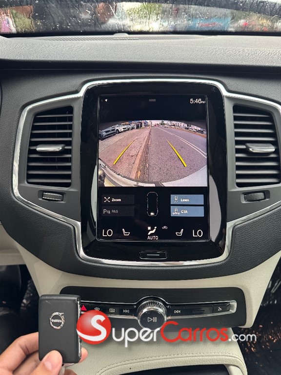 2020 Volvo XC90 Momentum T6 — foto 11 / 12