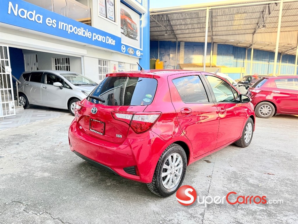 2020 Toyota VITZ — foto 3 / 12