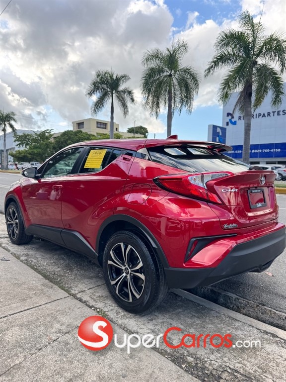 2020 Toyota C-HR — foto 4 / 10