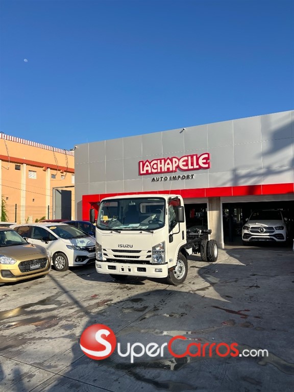 2027 Isuzu NP 14 Pies Chasis