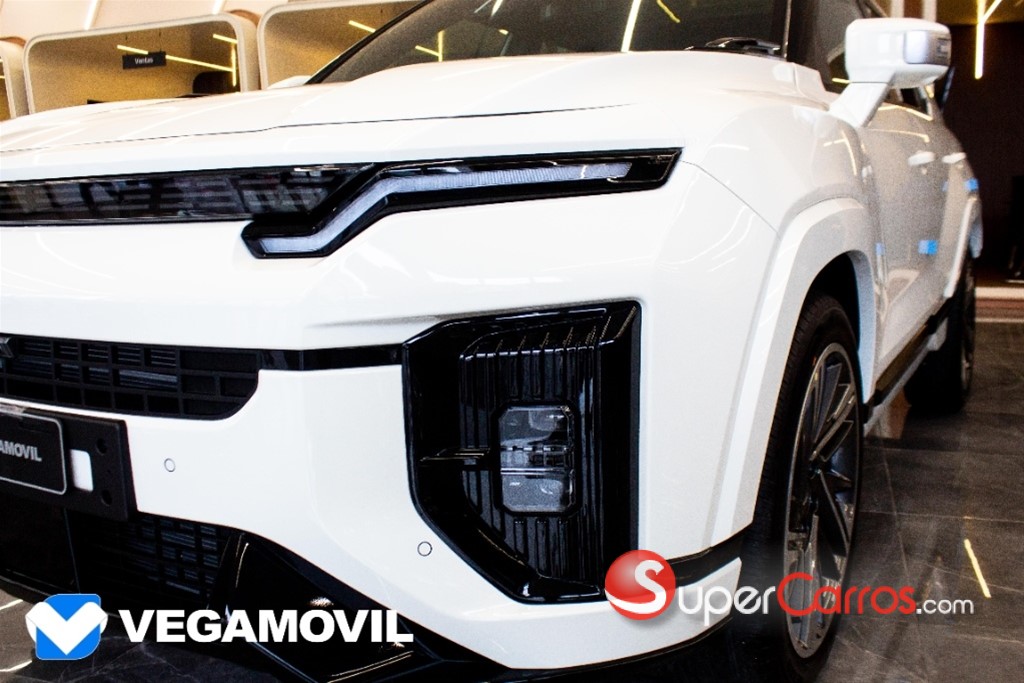 2027 KGM ACTYON PLATINUM HEV — foto 2 / 12