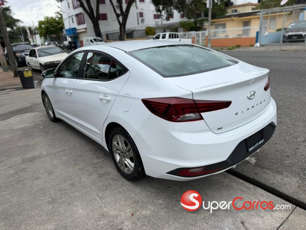 2020 Hyundai Elantra SE — foto 5 / 11