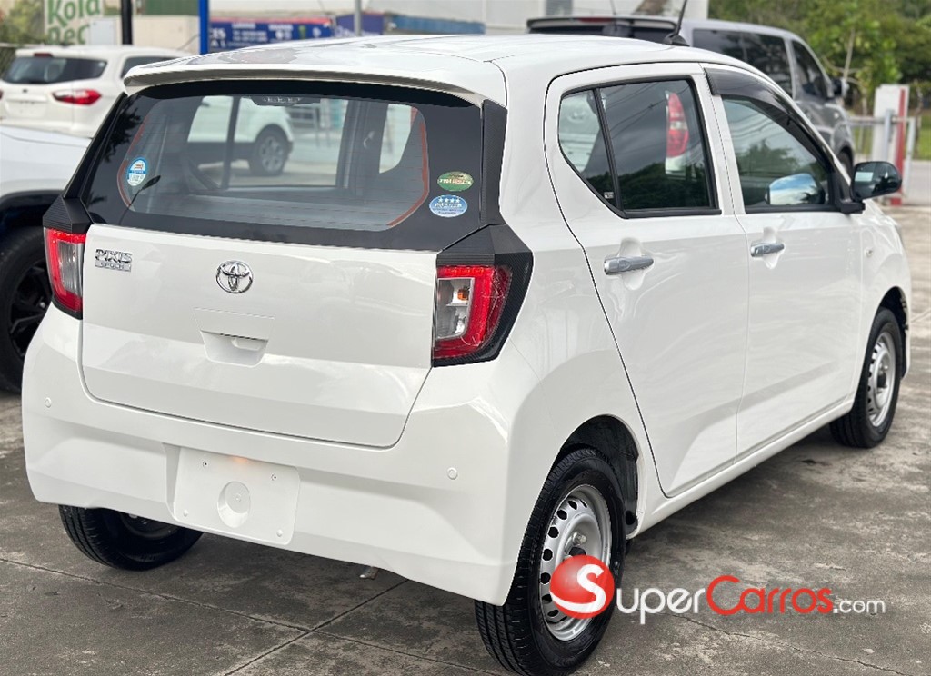 2021 Toyota Pixis — foto 4 / 9