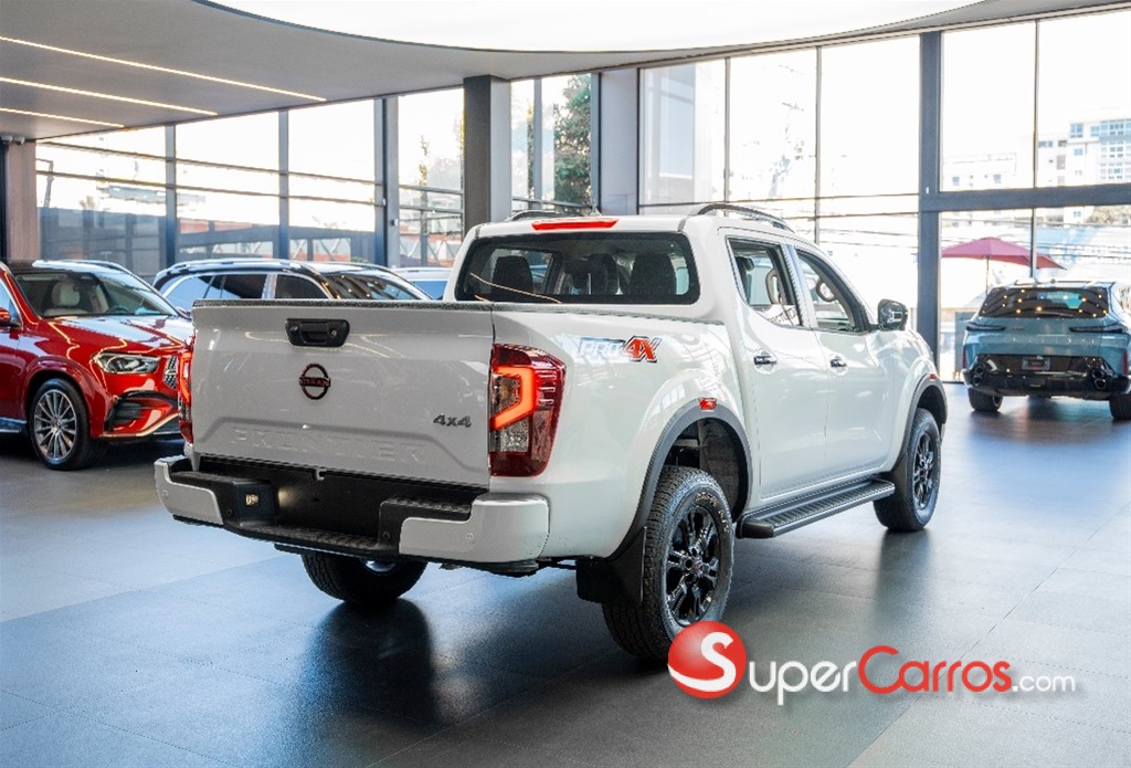 2026 Nissan Frontier Pro-4X — foto 7 / 11