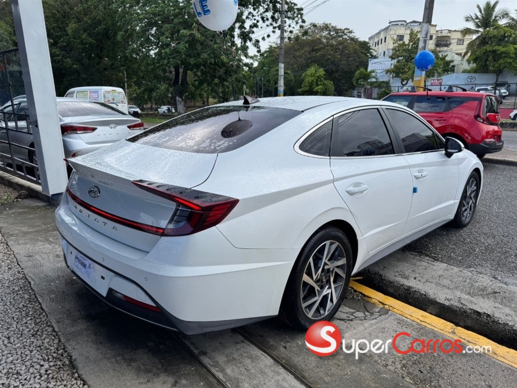 2020 Hyundai Sonata DN8 — foto 4 / 9